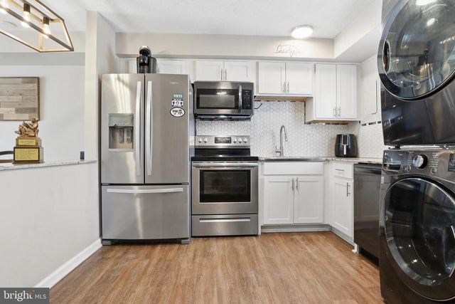 1752 DEVERS RD, York, PA 17404