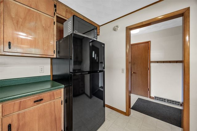 20 N 1st Avenue, Iowa City, IA 52245
