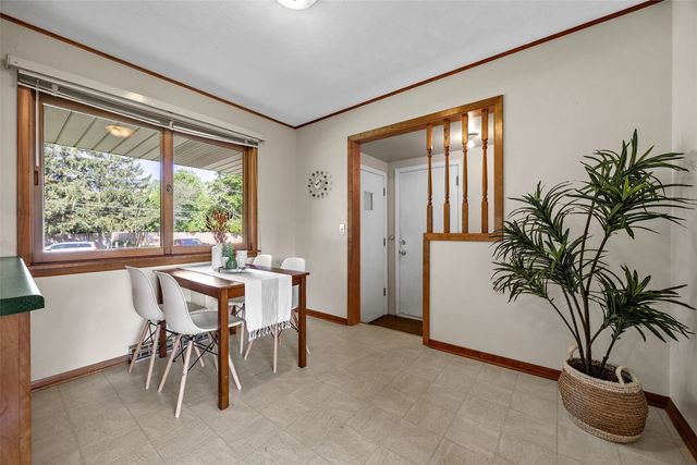 20 N 1st Avenue, Iowa City, IA 52245