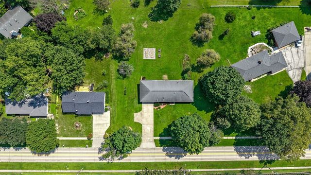 20 N 1st Avenue, Iowa City, IA 52245