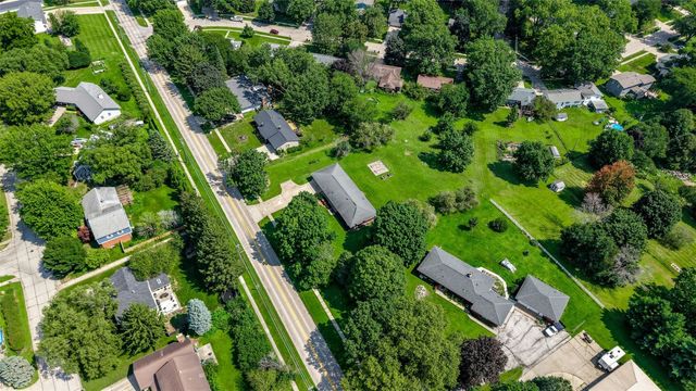 20 N 1st Avenue, Iowa City, IA 52245