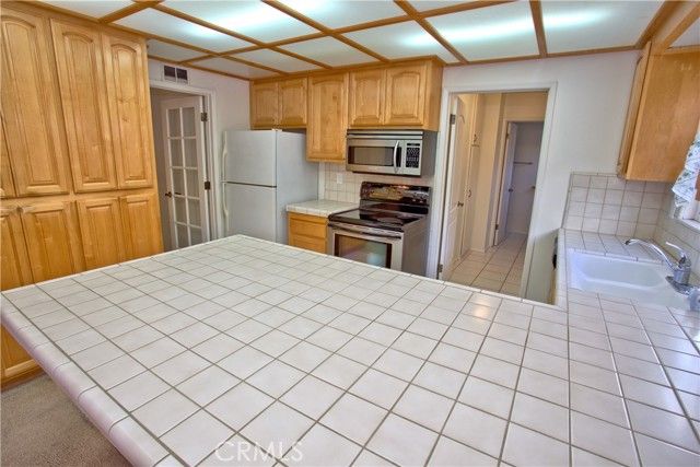 5338 Knoxville, Lakewood, CA 90713