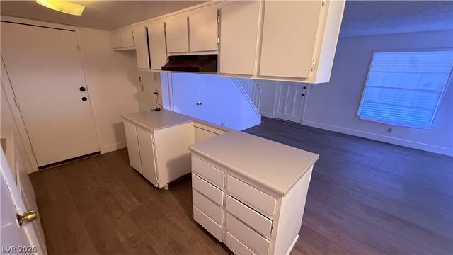 1407 Dorothy Avenue 3, Las Vegas, NV 89119