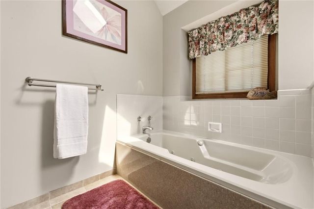 2825 N 103rd Street, Kansas City, KS 66109