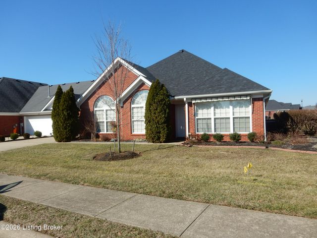263 Woodlake Dr, Mt Washington, KY 40047