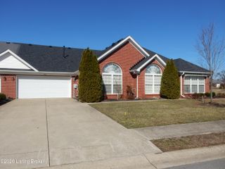 263 Woodlake Dr, Mt Washington, KY 40047