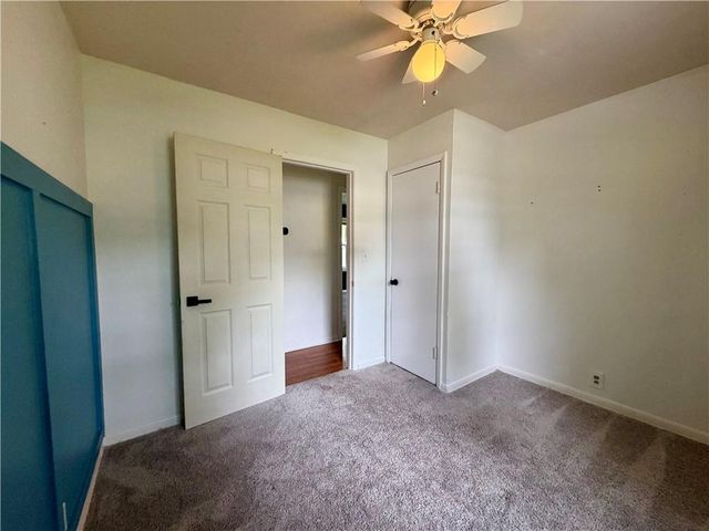 205 Hostetter Street, Buckner, MO 64016