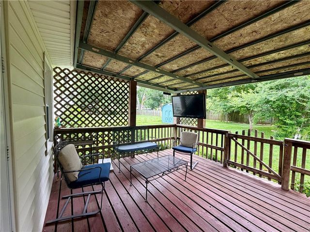 205 Hostetter Street, Buckner, MO 64016