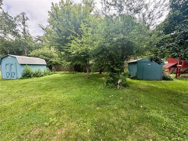 205 Hostetter Street, Buckner, MO 64016