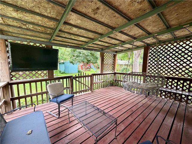 205 Hostetter Street, Buckner, MO 64016
