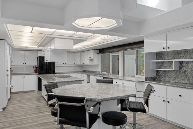 35 CAPTAINS COVE ROAD, Inglis, FL 34449