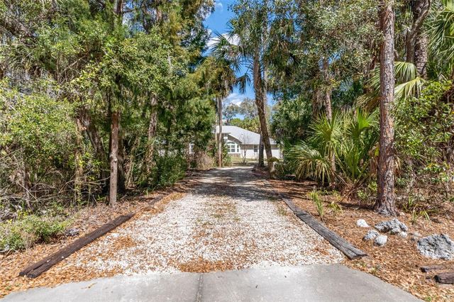 35 CAPTAINS COVE ROAD, Inglis, FL 34449