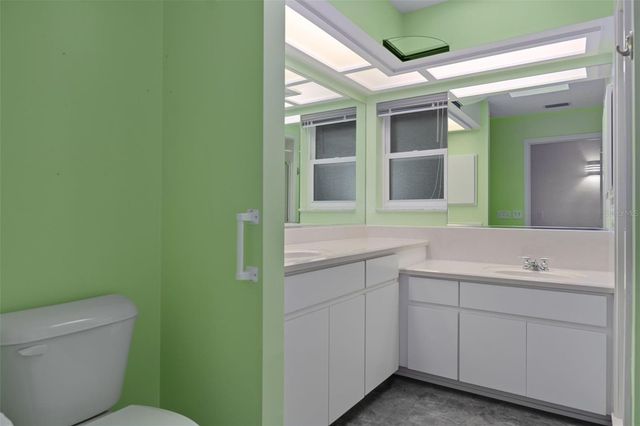 35 CAPTAINS COVE ROAD, Inglis, FL 34449