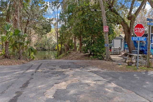 35 CAPTAINS COVE ROAD, Inglis, FL 34449