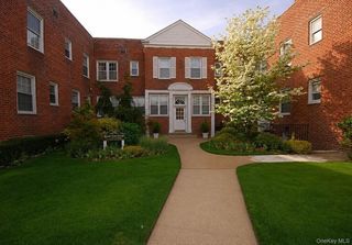 70 S Park Avenue 205, Rockville Centre, NY 11570