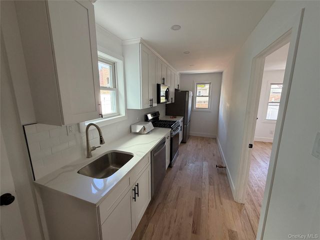 8815 215th Place Apt 1, Queens Village, NY 11427