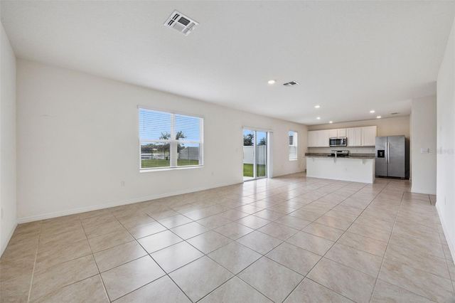 1104 FOX PATH, Davenport, FL 33837