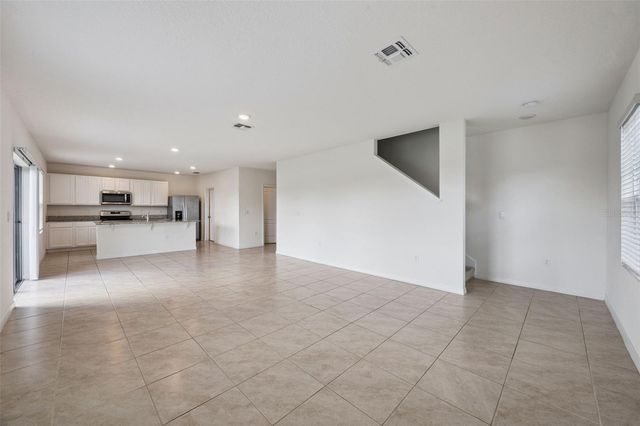 1104 FOX PATH, Davenport, FL 33837
