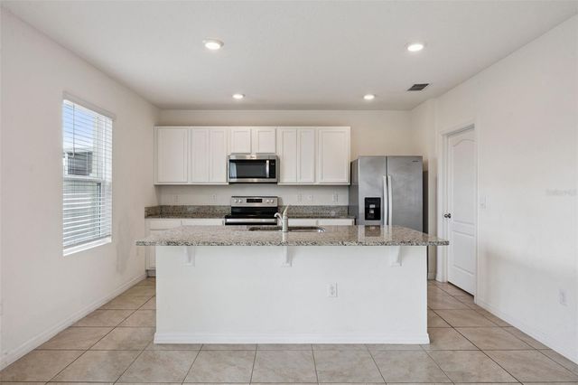 1104 FOX PATH, Davenport, FL 33837