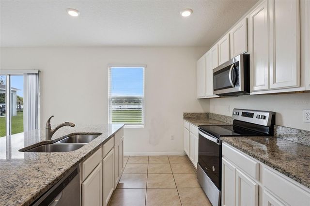 1104 FOX PATH, Davenport, FL 33837