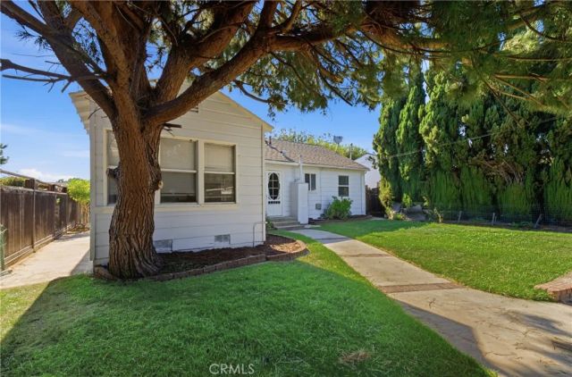 2860 Daisy, Long Beach, CA 90806