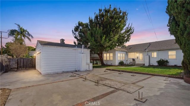 2860 Daisy, Long Beach, CA 90806