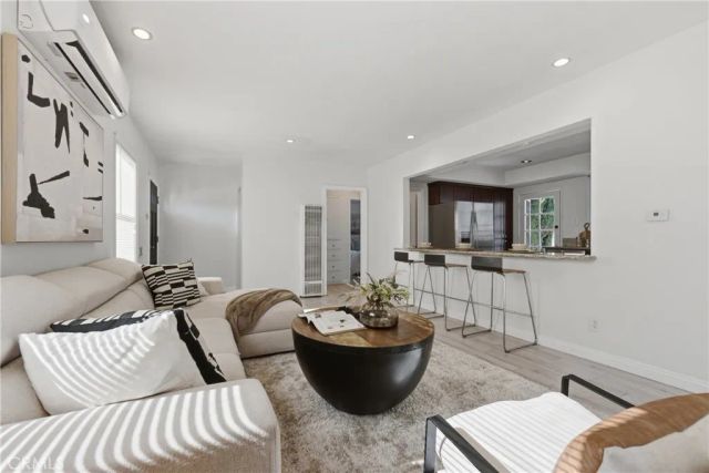 2860 Daisy, Long Beach, CA 90806
