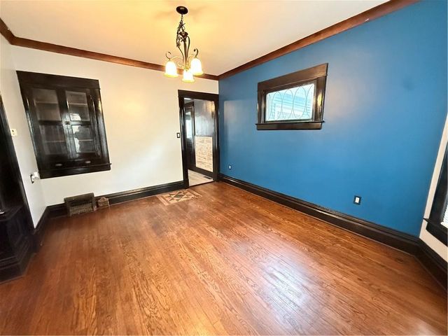 541 W 2ND Street, Maryville, MO 64468