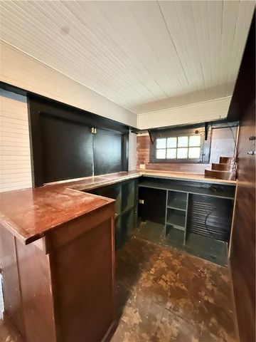 541 W 2ND Street, Maryville, MO 64468