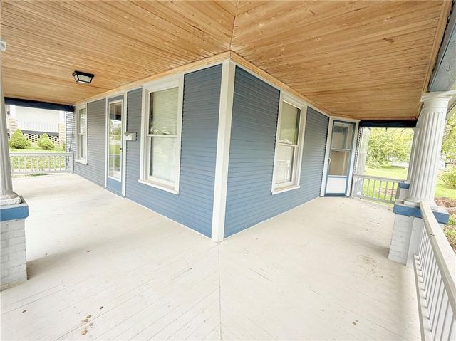 541 W 2ND Street, Maryville, MO 64468