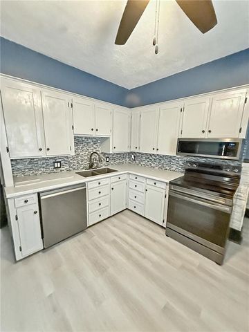 541 W 2ND Street, Maryville, MO 64468