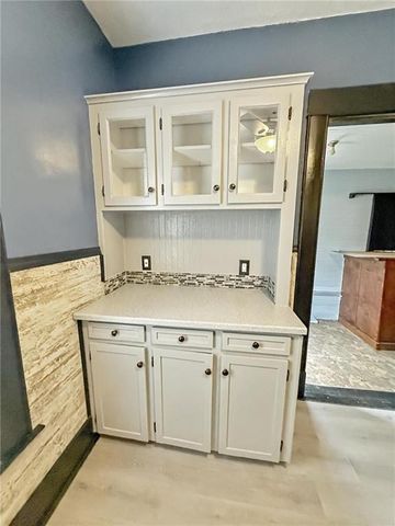 541 W 2ND Street, Maryville, MO 64468