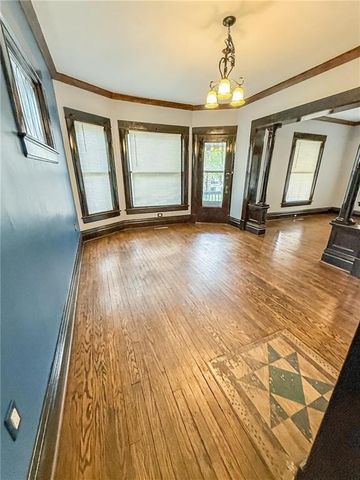 541 W 2ND Street, Maryville, MO 64468