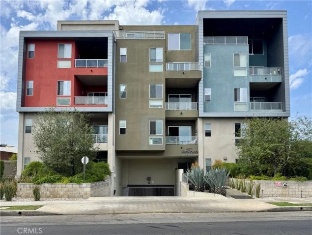 4211 Redwood Avenue 408, Los Angeles, CA 90066