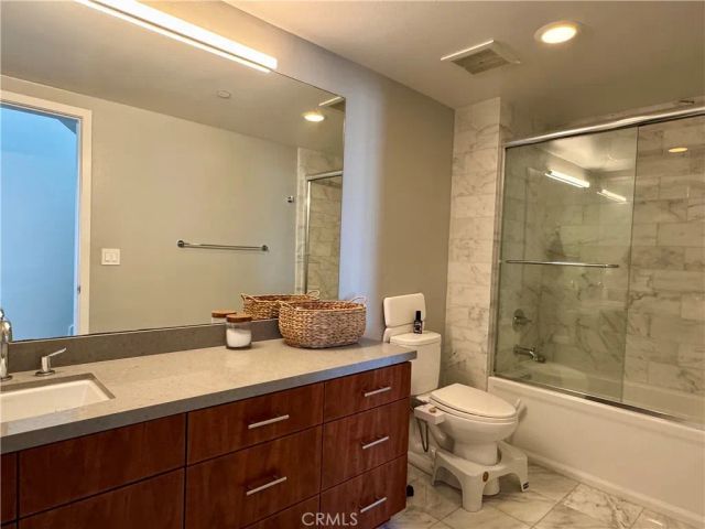 4211 Redwood Avenue 408, Los Angeles, CA 90066