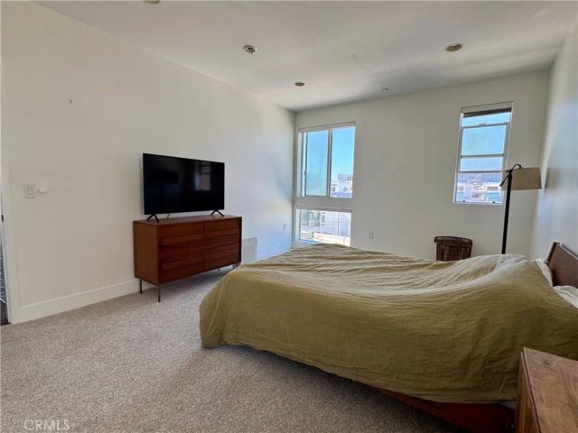 4211 Redwood Avenue 408, Los Angeles, CA 90066