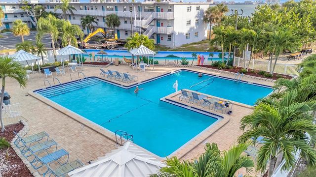 3010 59TH STREET S 306, Gulfport, FL 33707