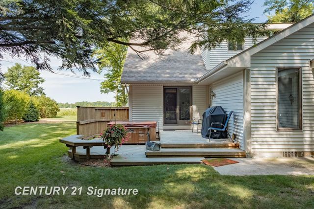 33 Ferro Street, Sanford, MI 48657