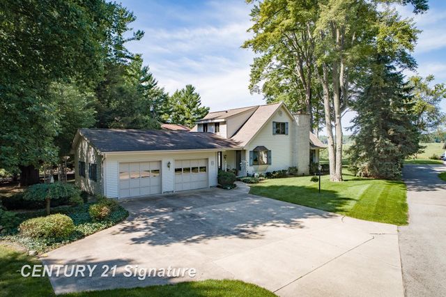 33 Ferro Street, Sanford, MI 48657