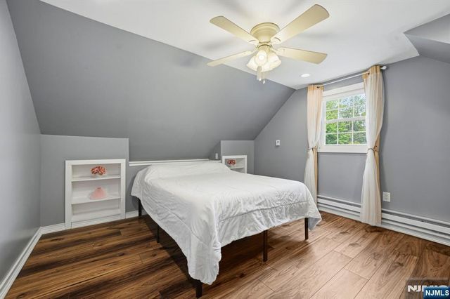 52 Barbara Drive, Pompton Lakes, NJ 07442