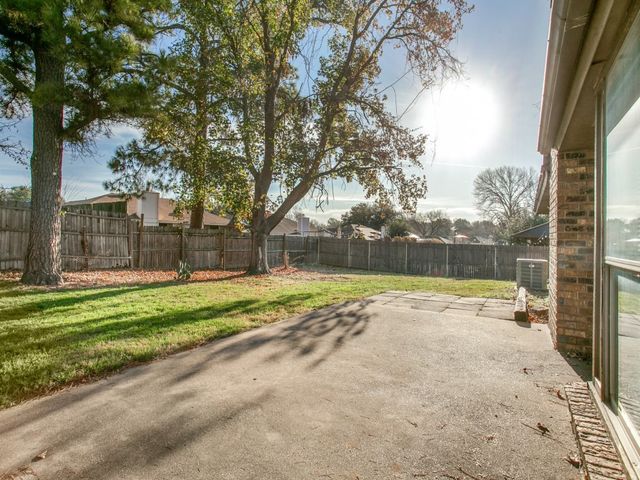 209 Ginger Lane, Euless, TX 76039