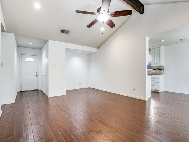 209 Ginger Lane, Euless, TX 76039