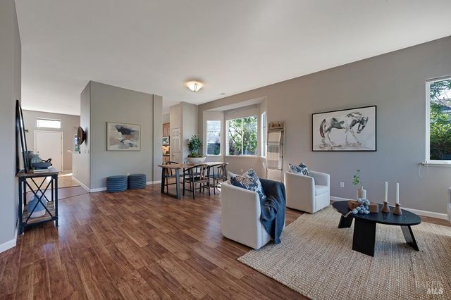 956 Allen St, Petaluma, CA 94954