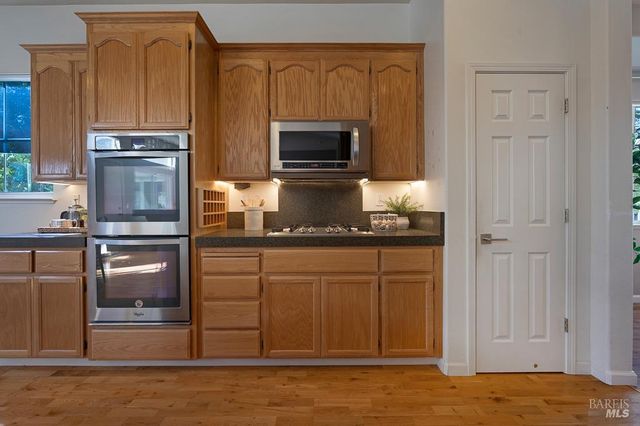 956 Allen St, Petaluma, CA 94954