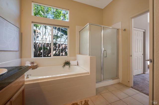 956 Allen St, Petaluma, CA 94954