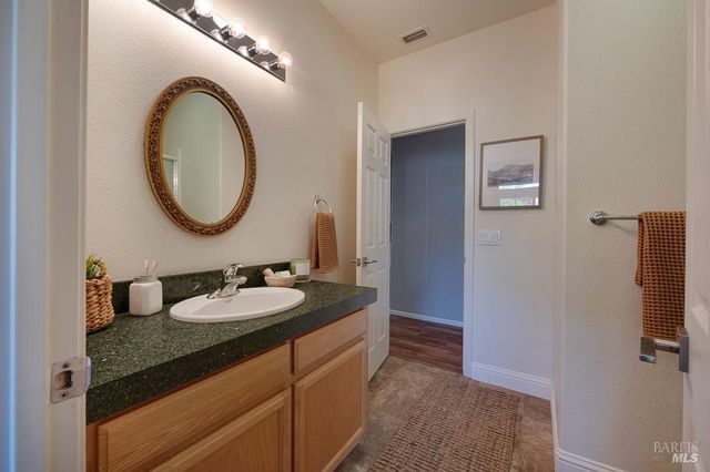 956 Allen St, Petaluma, CA 94954