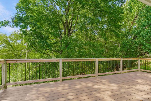 5908 NW Harris Drive, Kansas City, MO 64152