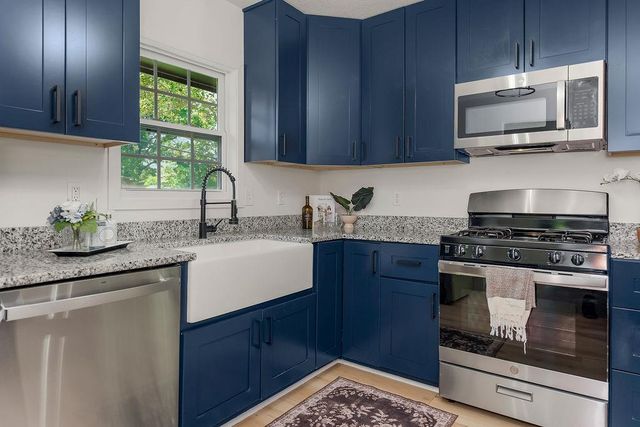 5908 NW Harris Drive, Kansas City, MO 64152