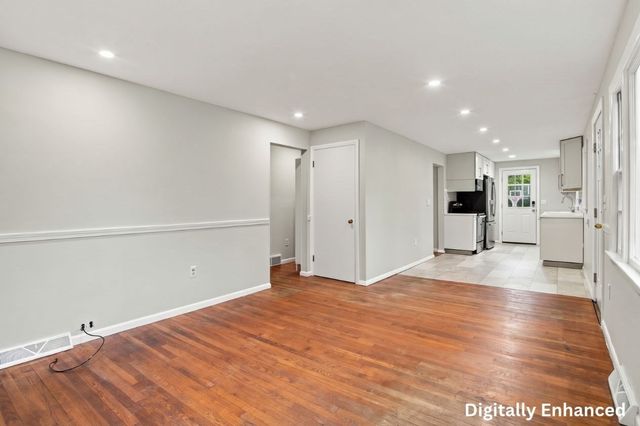5 White Pine Ln, Kingston, MA 02364