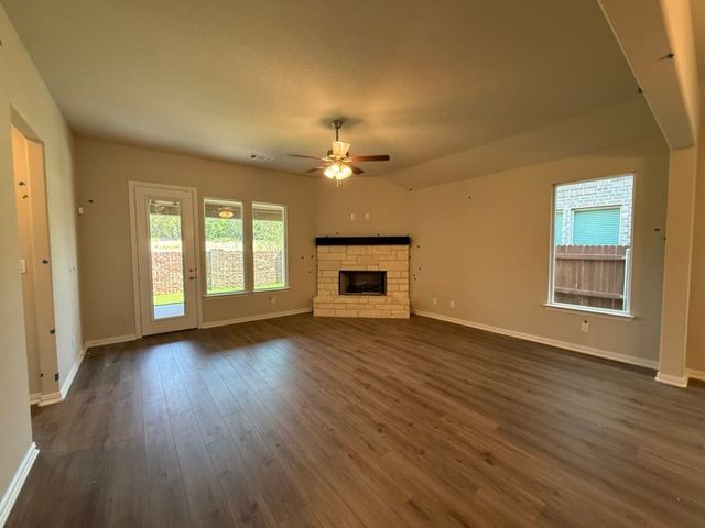 2217 Shamrock Lane, Weatherford, TX 76087
